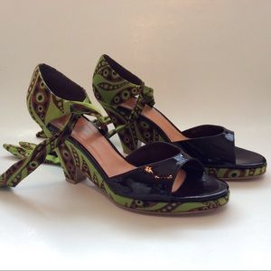 Sinela Made in Spain Brown Green Front Tie Heels